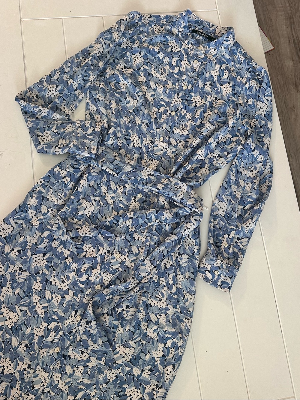 Lauren Ralph Lauren Blue and White Floral Long-Sleeve Dress - Picture 5 of 6